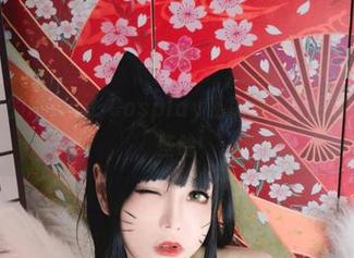从未见过的Kitkat Cosplay私房美咲，图包好像说了些啥